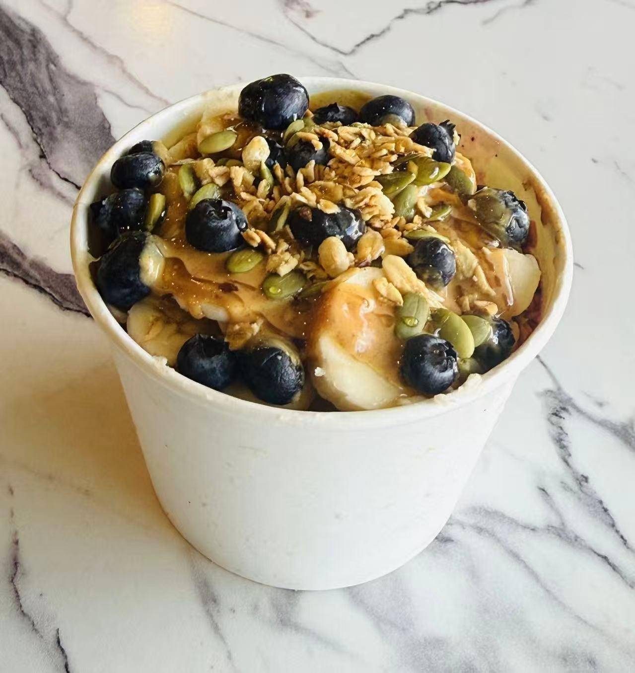 Crunchy Acai Bowl.
